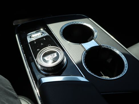 Used 2024 Cadillac Lyriq Luxury RWD image 39