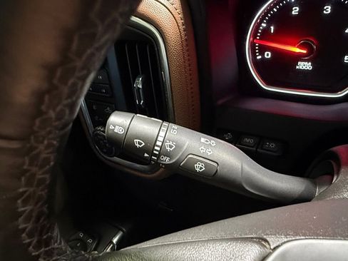 Used 2023 Chevrolet Silverado 2500 High Country w/ Z71 Off-Road Package image 34