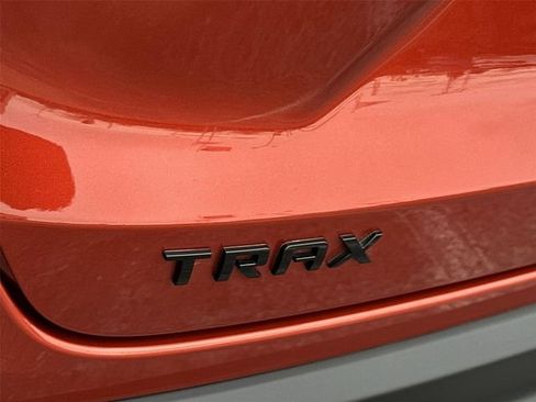 Used 2024 Chevrolet Trax RS w/ Driver Confidence Package image 29