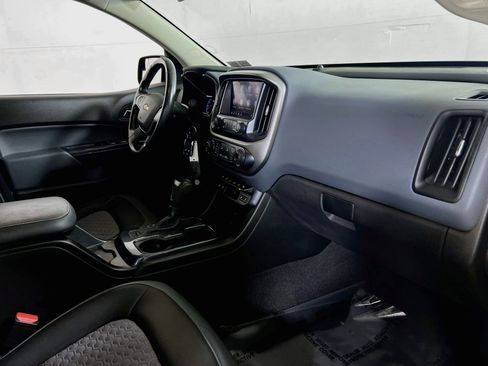 Used 2021 Chevrolet Colorado Z71 AWD/4WD image 27