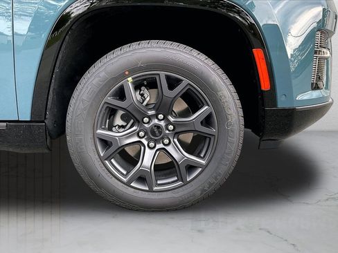 New 2026 Jeep Grand Wagoneer Limited AWD/4WD image 36