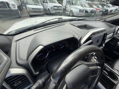 Used 2022 Ford F350 Lariat w/ Lariat Value Package AWD/4WD image 29