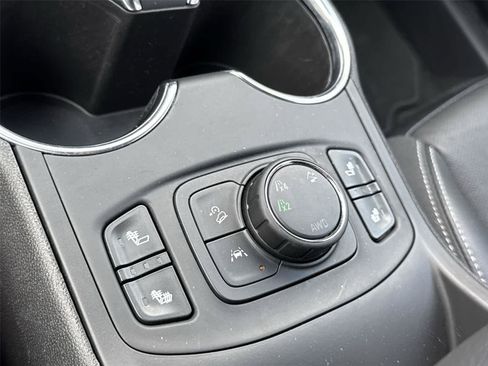 Used 2023 GMC Terrain SLT AWD/4WD image 19