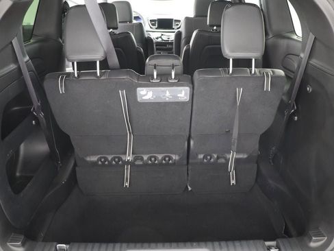 Used 2020 Chrysler Pacifica Touring-L w/ Advanced Safetytec Group image 31