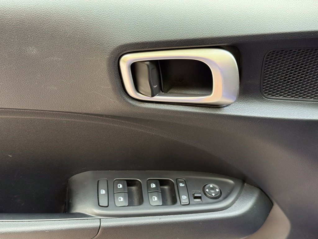 Certified 2026 Hyundai Venue SEL FWD image 22