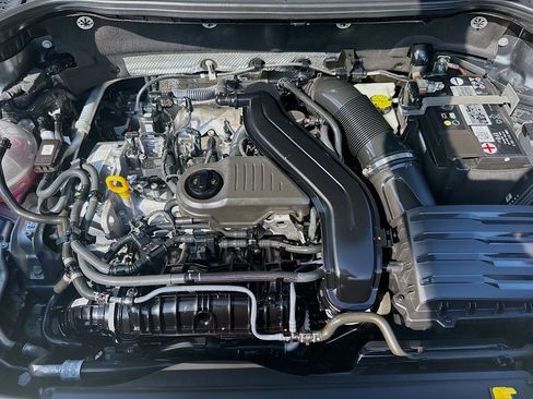 Certified 2023 Volkswagen Taos S FWD image 34