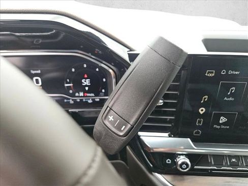 Certified 2025 GMC Sierra 1500 SLT AWD/4WD image 20