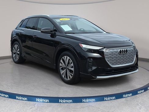 Used 2023 Audi Q4 e-tron Premium Plus w/ Premium Plus RWD image 4