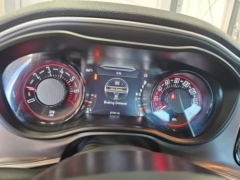 Used 2022 Dodge Challenger SXT w/ Driver Convenience Group RWD image 19