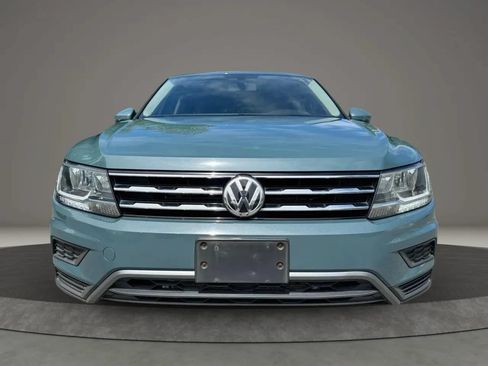 Used 2020 Volkswagen Tiguan SE w/ Panoramic Sunroof Package AWD/4WD image 8