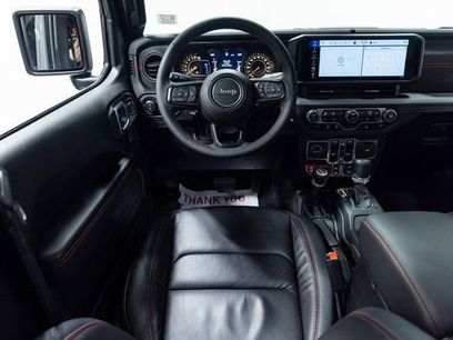 Used 2024 Jeep Gladiator Rubicon w/ Convenience Group