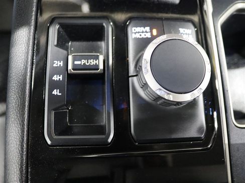 Used 2023 Toyota Tundra Limited AWD/4WD image 36