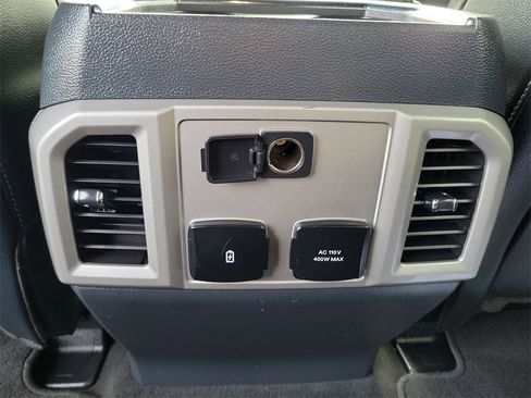 Used 2022 Ford F250 Lariat w/ Tremor Off-Road Package image 20