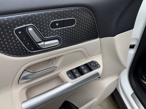 Used 2025 Mercedes-Benz GLA 250 GLA 250 image 11