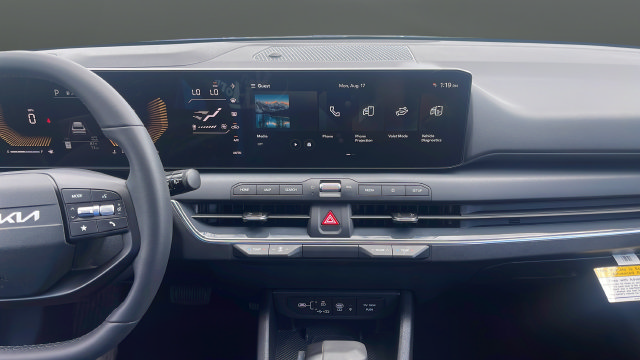New 2026 Kia K4 EX FWD image 12