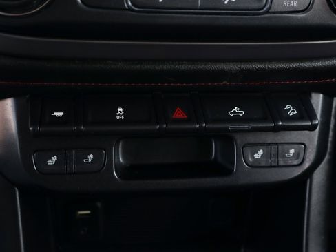 Used 2018 GMC Canyon All Terrain w/ All Terrain X Package image 36