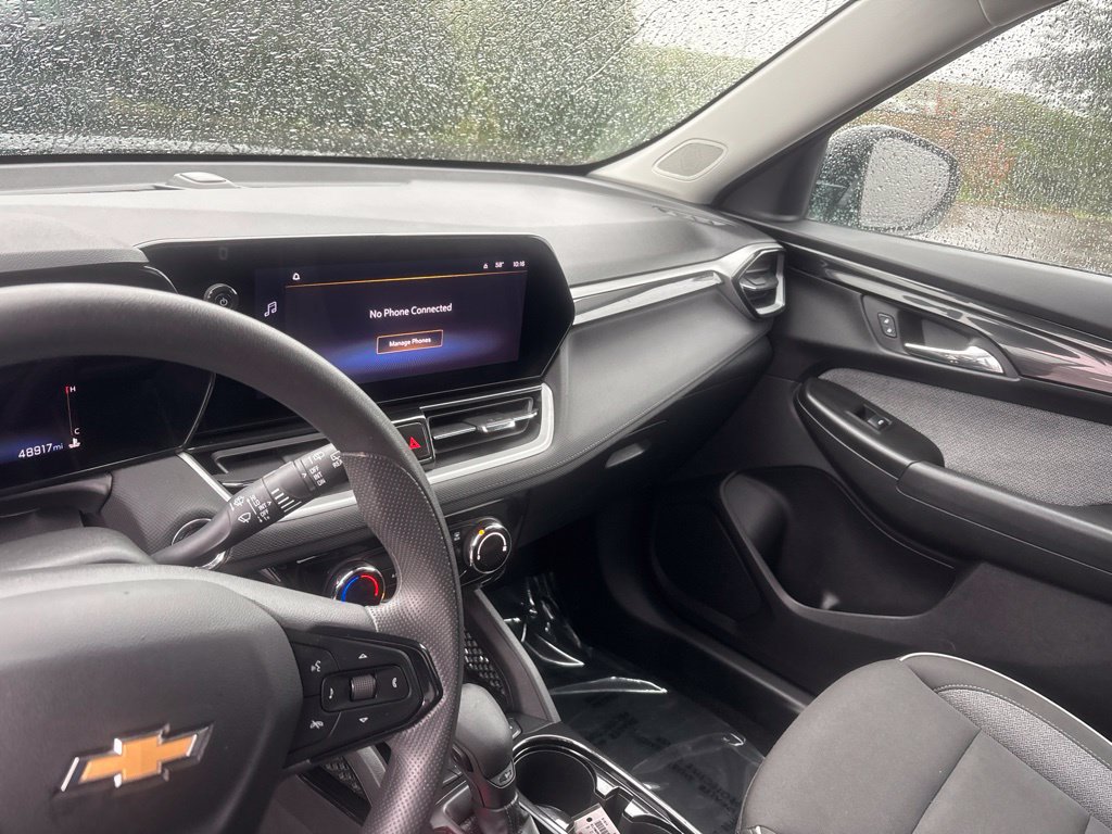 Used 2025 Chevrolet TrailBlazer LT AWD/4WD image 14