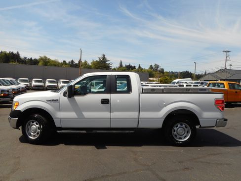 Used 2011 Ford F150 XL w/ PWR Equipment Group RWD image 2
