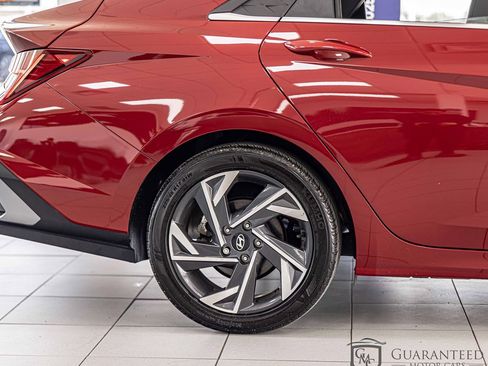Used 2024 Hyundai Elantra SEL w/ Convenience Package FWD image 10