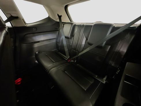 Used 2022 Volkswagen Atlas SE image 31