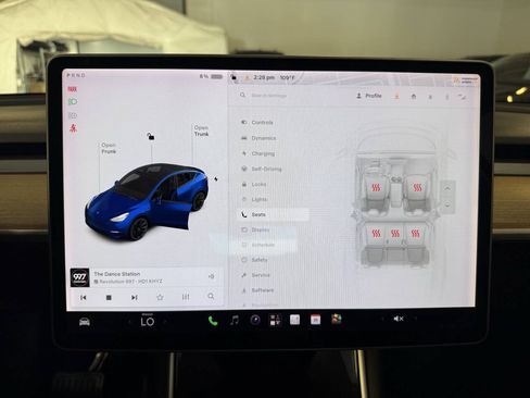 Used 2020 Tesla Model Y Long Range AWD/4WD image 33
