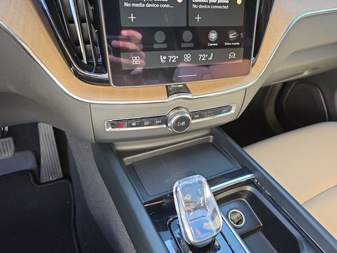 Used 2026 Volvo XC60 B5 Plus w/ Protection Package Premier AWD/4WD image 30