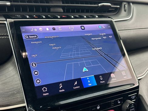 Used 2022 Jeep Grand Cherokee L Limited image 13