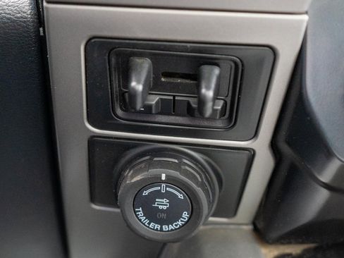 Used 2022 Ford F250 Lariat w/ Black Appearance Package image 32