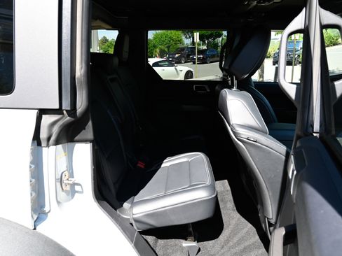 Used 2021 Ford Bronco First Edition AWD/4WD image 40
