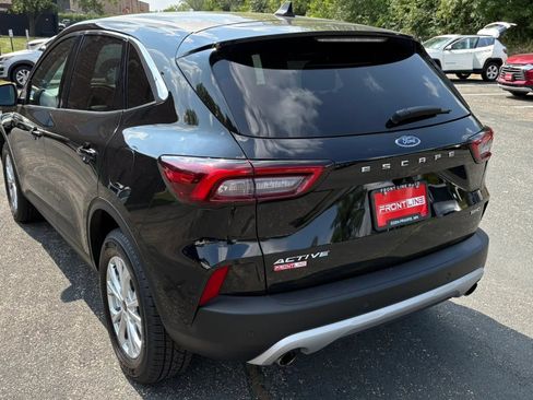 Used 2023 Ford Escape Active AWD/4WD image 8