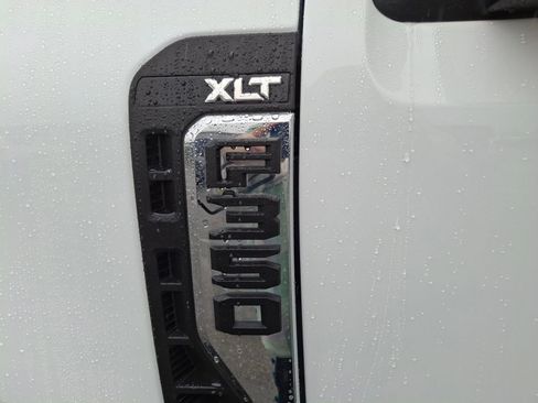 Used 2024 Ford F350 XLT image 30