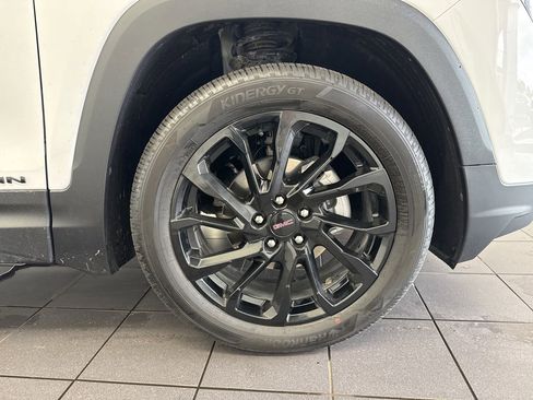 Used 2024 GMC Terrain SLT w/ Tech Package FWD image 54