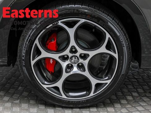 Used 2024 Alfa Romeo Tonale Veloce w/ Active Assist Package AWD/4WD image 30