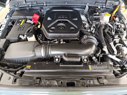 Used 2025 Jeep Wrangler Unlimited Rubicon 4xe w/ Convenience Group image 17