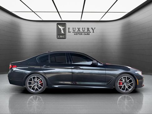 Used 2023 BMW 530i xDrive w/ M Sport Package AWD/4WD image 9