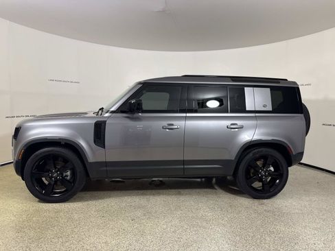 Used 2024 Land Rover Defender 110 S AWD/4WD image 2