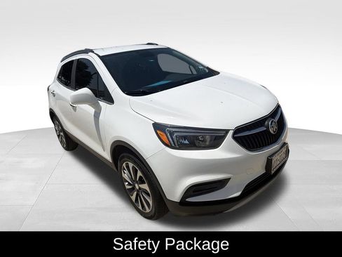 Used 2021 Buick Encore Preferred w/ Safety Package FWD image 2
