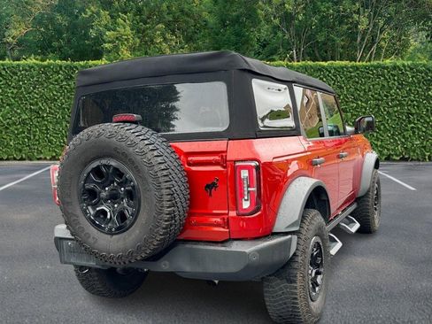 Used 2023 Ford Bronco Wildtrak image 3