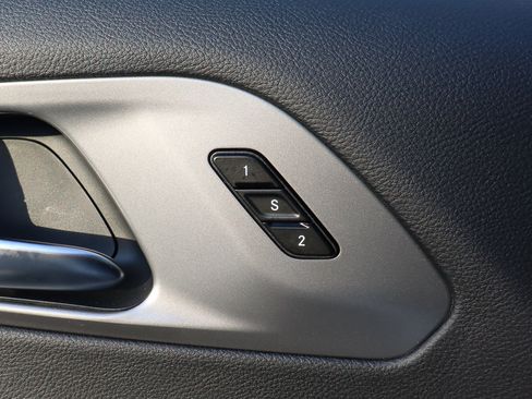 New 2026 Chrysler Pacifica Select image 11