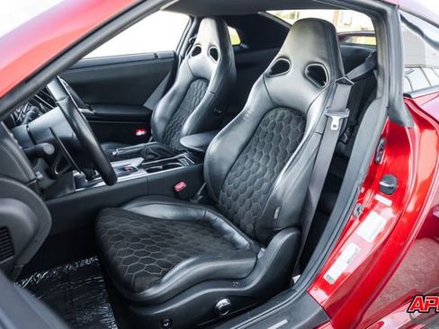 Used 2009 Nissan GT-R Premium AWD/4WD image 6