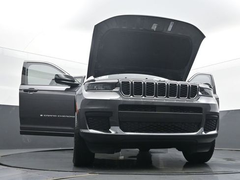 New 2025 Jeep Grand Cherokee L Laredo w/ Luxury Tech Group I image 60