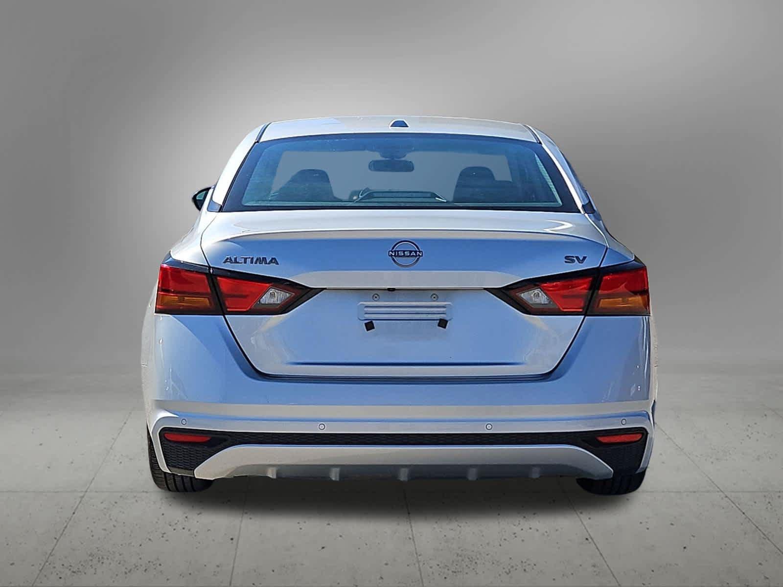 Used 2024 Nissan Altima 2.5 SV FWD image 4