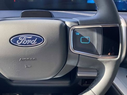 Used 2025 Ford Expedition Max Active image 31