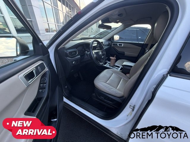 Used 2020 Ford Explorer XLT w/ Equipment Group 202A AWD/4WD image 10
