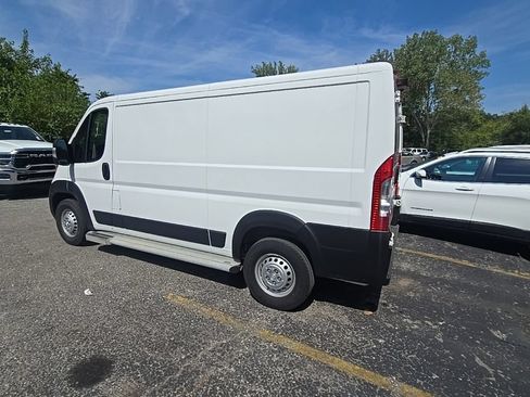 Used 2025 RAM ProMaster 2500 w/ U-Haul Equipment Group FWD image 4