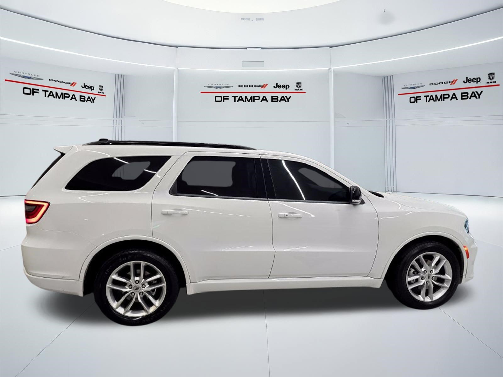 Used 2023 Dodge Durango GT RWD image 7
