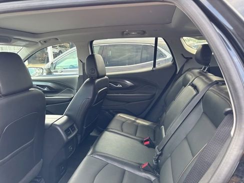 Used 2020 GMC Terrain SLT w/ Preferred Package FWD image 10