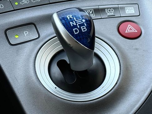 Used 2015 Toyota Prius Three image 25