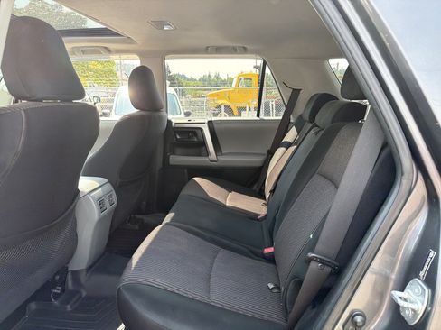 Used 2010 Toyota 4Runner 4WD image 9