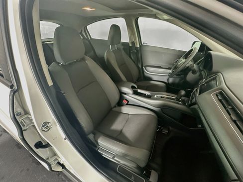 Used 2020 Honda HR-V EX image 29